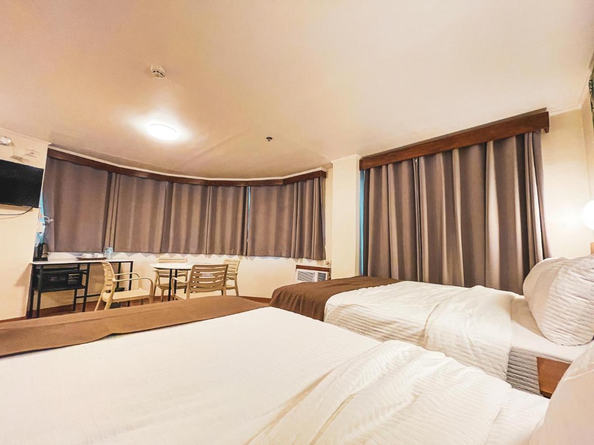 Hotel Sentro Legazpi Extérieur photo